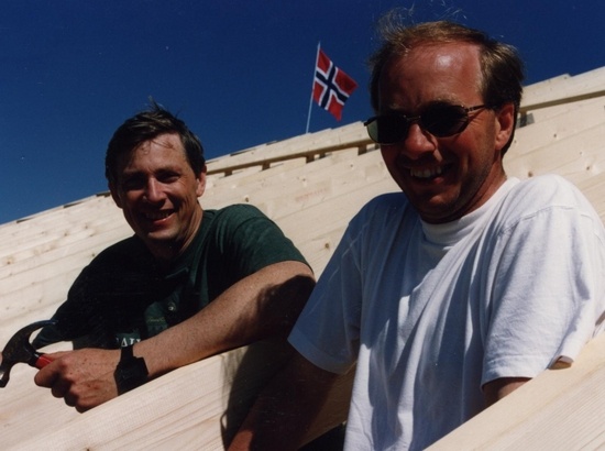 Byggeleder Per S. Wathne og byggmester Kristen Gravdal